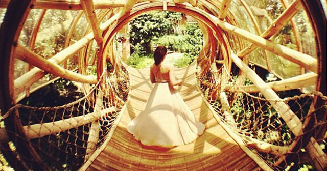 エコ、そして芸術的。竹だけで作られた、バリ島の高級住宅群にため息しか出ない grape [グレイプ]