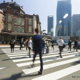 東京駅の写真に写り込んだ『奇跡』 撮影者が「連絡ください」と呼びかける 東京駅の写真に写り込んだ『奇跡』 撮影者が「連絡ください」と呼びかける