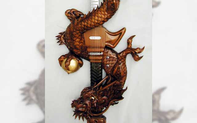 Japanese Company Makes Guitars Using Traditional Wood Carving Techniques