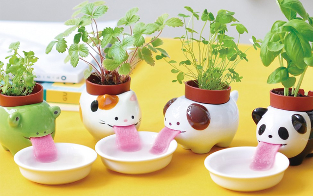 New Self-Watering Animal Planters Can Slurp Up Water All By Themselves