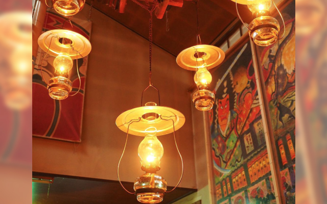 Enjoy A Tranquil Getaway In An Inn Lit Only By Beautiful Lamps