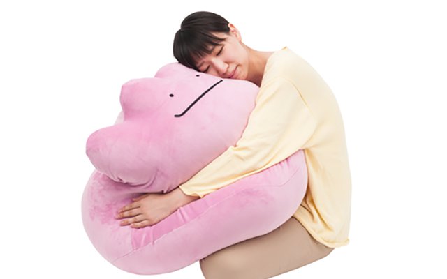 Rare Pokemon Ditto Is Available For A BIG HUG And It’s Super Extendable Like Chewing Gum!