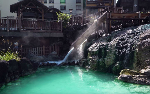 This Breathtaking Video Of A Japanese Hot Spring Town Is Almost As Soothing As Its Waters