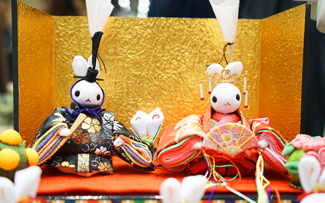 Japanese Artist Turns Traditional Girls’ Day Dolls Into Cute Bunnies In Kimono