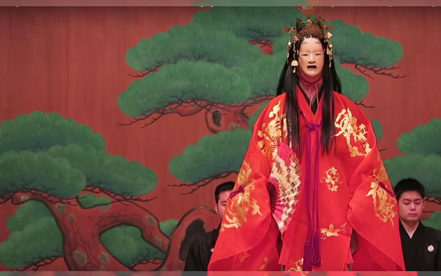 Noh Joke: You Can Get The Full Noh Theater Experience As One Of The Actors