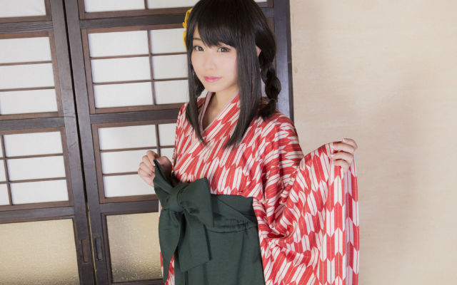 Exude “Taishō Roman” In Comfy Hakama-Style Loungewear Reminiscent Of Japan’s Taishō Period