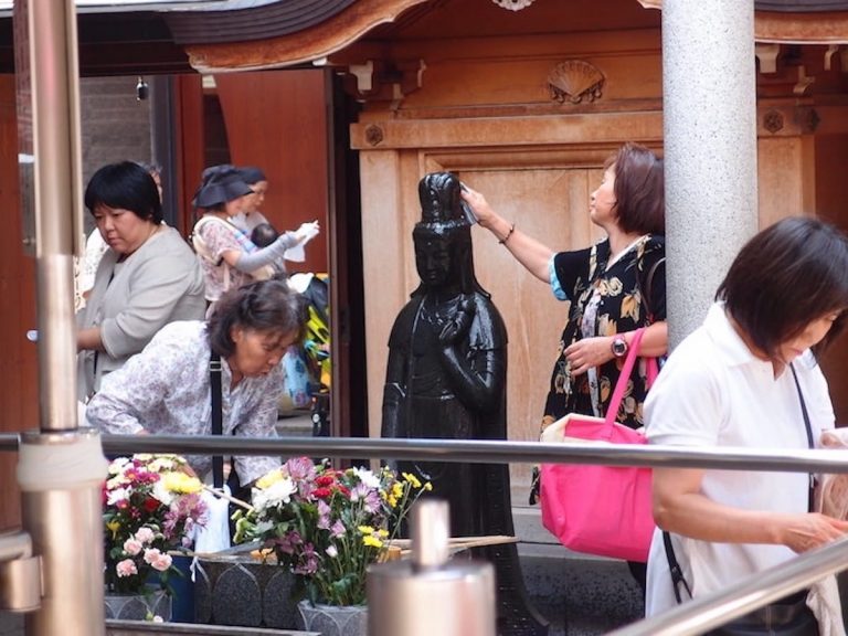 Cures and remedies and the Tokyo temples and shrines that dispense them