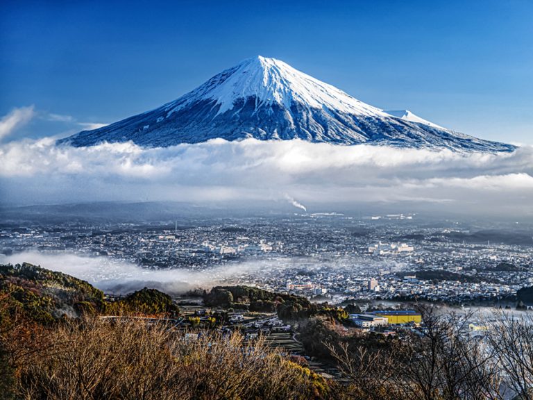 Japanese photographer captures majestic Mount Fuji beaming with new snow