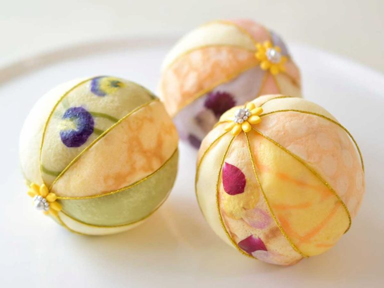 These are edible? Japanese culinary artist’s gorgeous cakes look like decorative temari balls