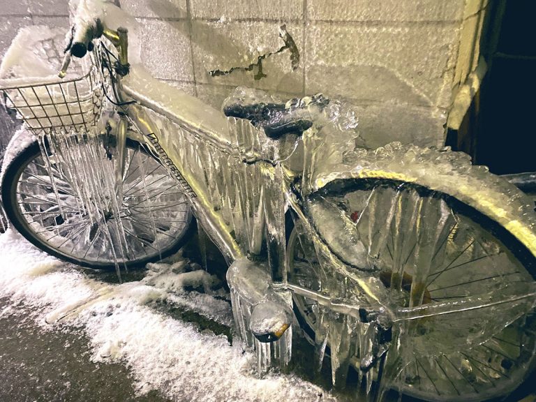 Japan’s cold wave provides chilling natural bike theft solution