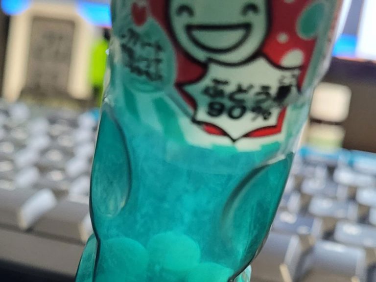 What are the odds of this happening? Clogged bottle of ramune candy goes viral
