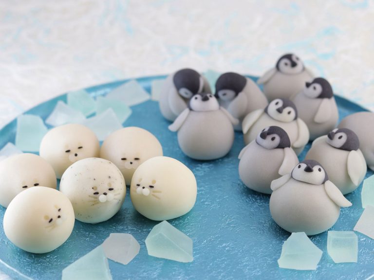 Confectionery master recreates South Pole as adorable traditional Japanese sweets