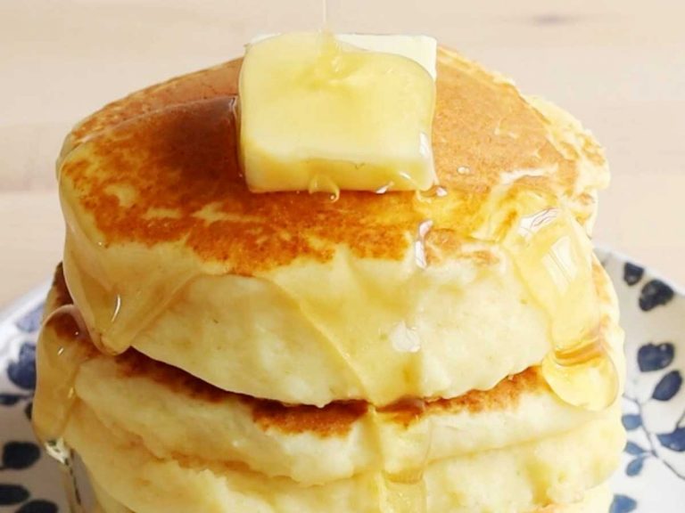Make pancakes fluffier and healthier with this Japanese recipe
