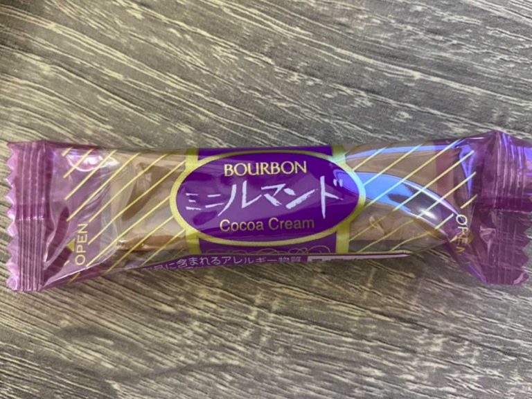 “Bribing a VIP”: Japan’s Georgia ambassador “endorses” Japanese snack in adorable photo