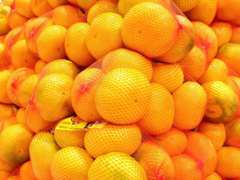You may be picking out the wrong mandarin oranges!  How to find the sweetest mikan
