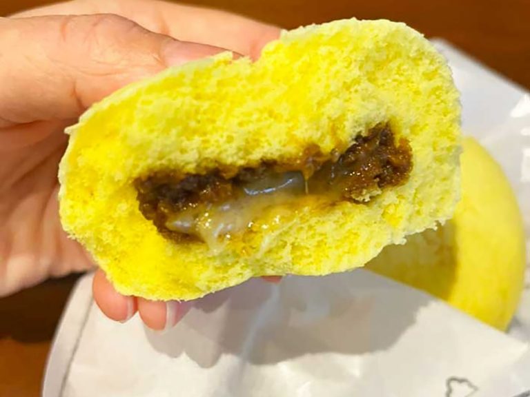 We found these awesome steamed cheese curry buns and now we can’t get enough