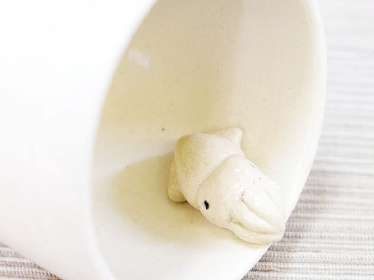 Take a dive into your tea time with these adorable surprise sea animal cups