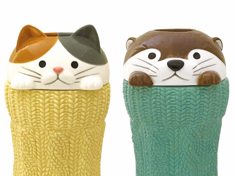 Sweater wearing cat and otter humidifiers are here to adorably take care of your room