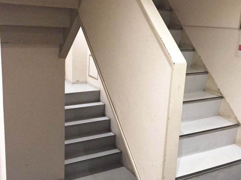 Could This Be Japan’s “Escherian Stairwell”? Pub Patrons Confused By Building Layout