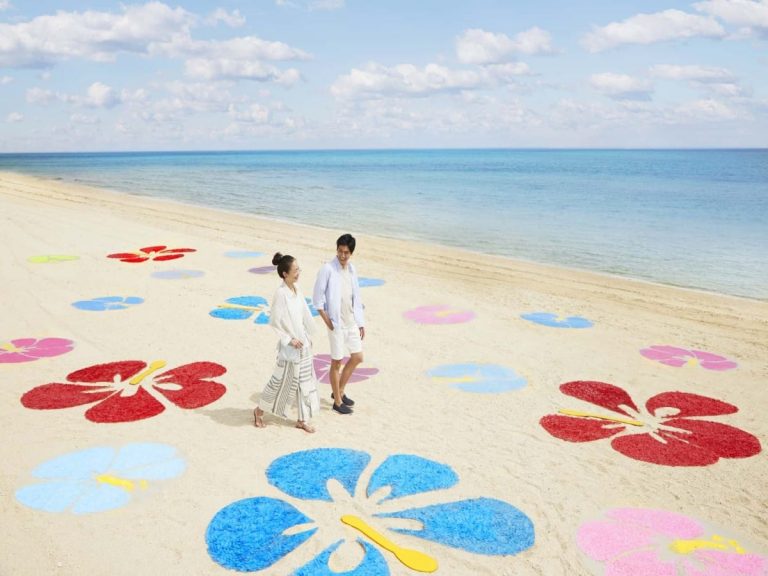Flower Blooming RISONARE: You can enjoy “flower-viewing” on an Okinawan beach