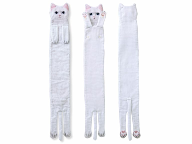 This cat hand towel resembles Nobirutan’s infinite torso