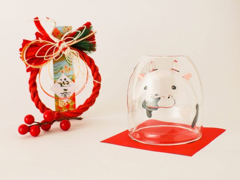 Goodglas Japan kicks off the New Year celebrations with bubbly zodiac cow glass