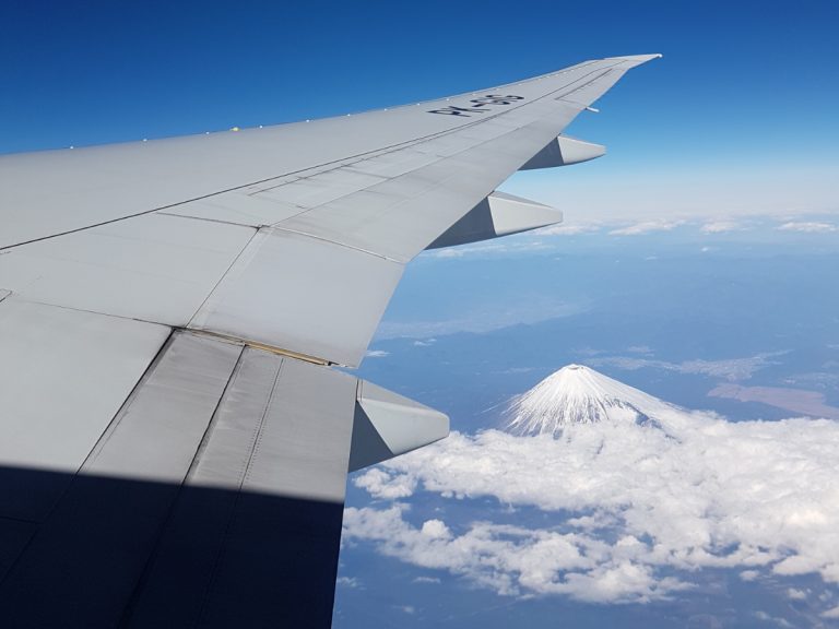 Take a closer look at Mt. Fuji with this unique sightseeing flight (Go to Travel)