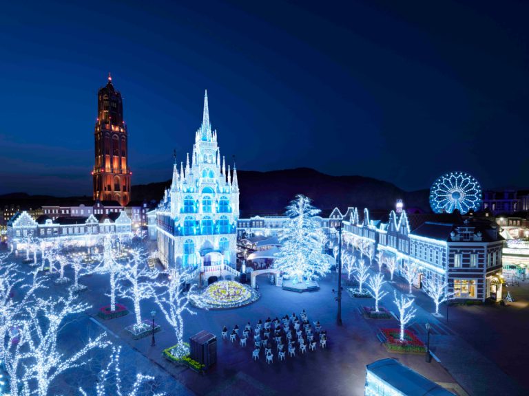 Squeeze one last winter illumination in with Huis Ten Bosches “City of Silver”