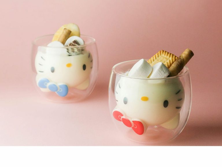 3-D art bubbly Hello Kitty glasses will make your drinks and desserts kawaii