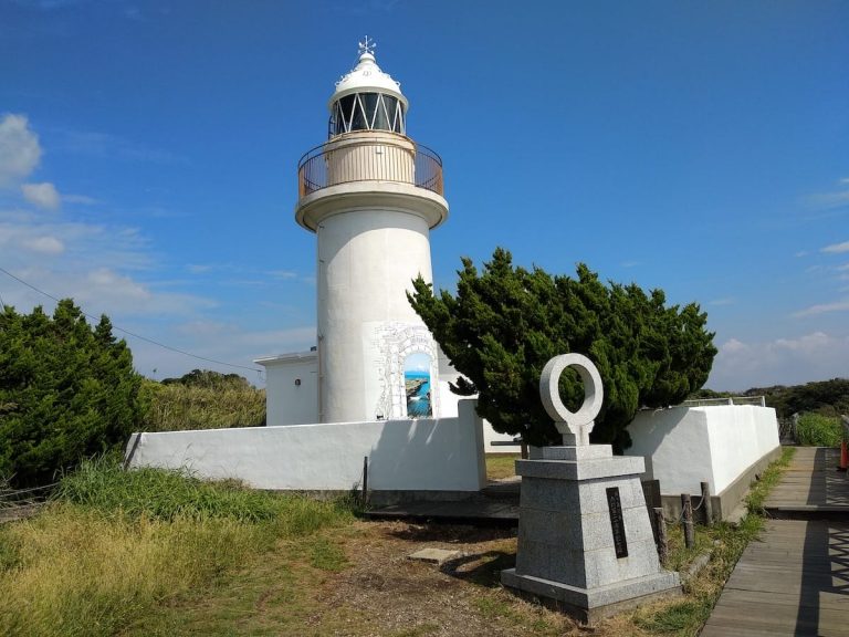 Jogashima: tiny island offers a welcome break from big city stress