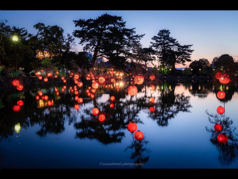 Photographer captures ethereal sight of lanterns reflected on Sarusawa Pond in Nara