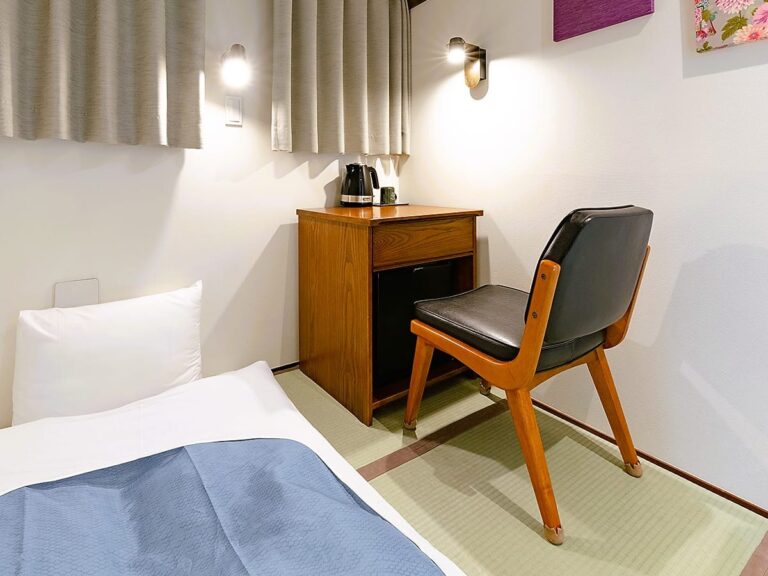 Solo travelers can enjoy tatami flooring and Japanese beds at a hotel in the heart of Shibuya!