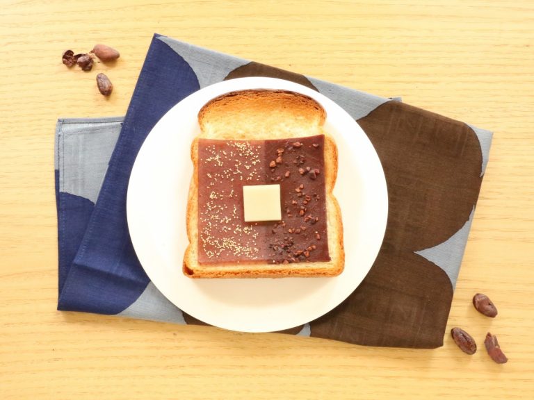 200 year old maker releases sliced chocolate and traditional Japanese sweets fusion for breakfast toast treat