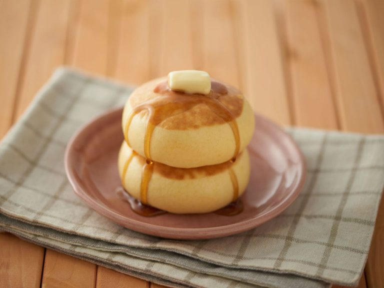 Popular “perfectly shaped” fluffy and round pancake steamed buns return in Japan