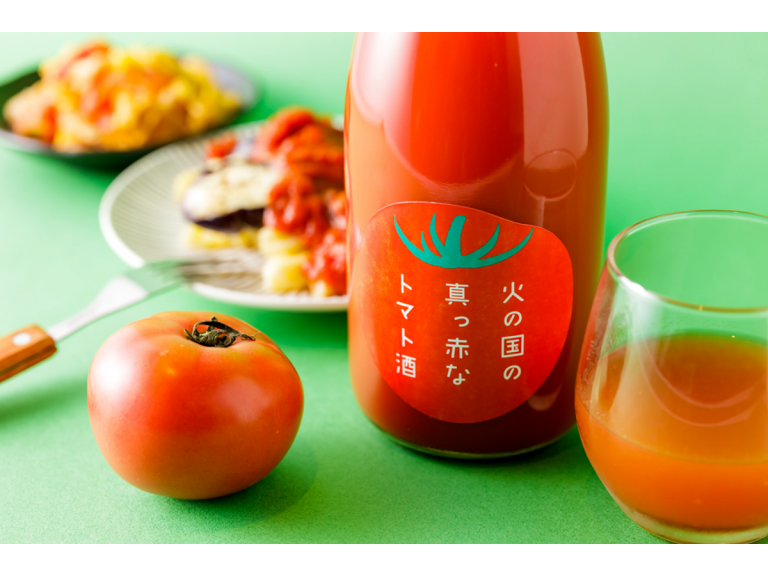 Japanese retailer Kuran and vegetable produce Hoshiko fights food loss with fresh sustainable tomato juice sake and other goods