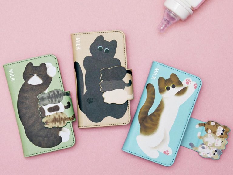 Japanese cat goods brand releases adorable smartphone case with cat mom nursing kittens