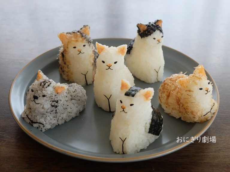 Stray cats as onigiri are the cutest rice balls in Japan