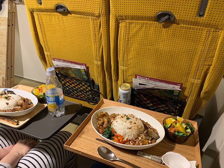 Japanese couple’s surprising bullet train meal has us all doing a double-check