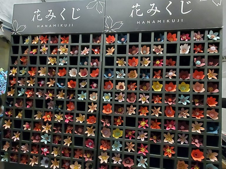 Flowers bloom eternally in Japan with the help of origami