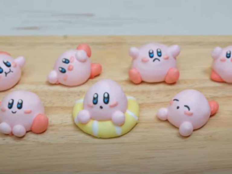 Japanese icing artist turns Kirby into adorable meringue cookies