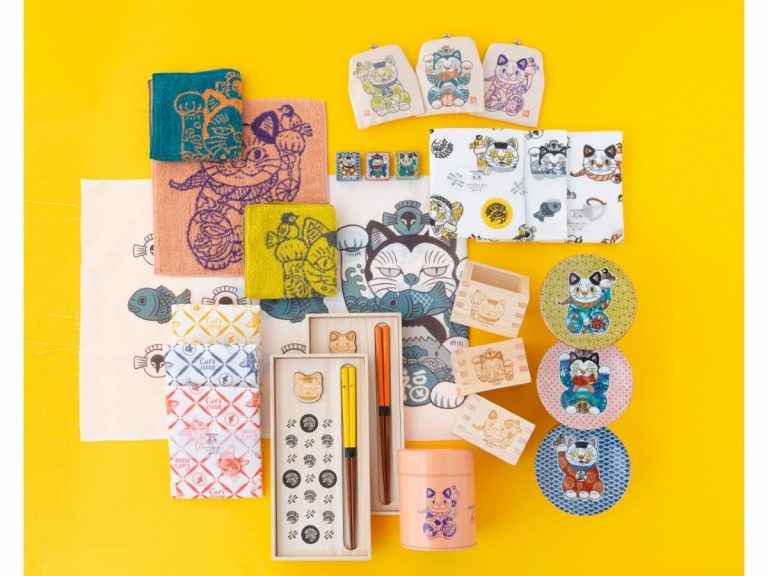 These illustrated maneki-neko goods are the perfect mix of style and tradition