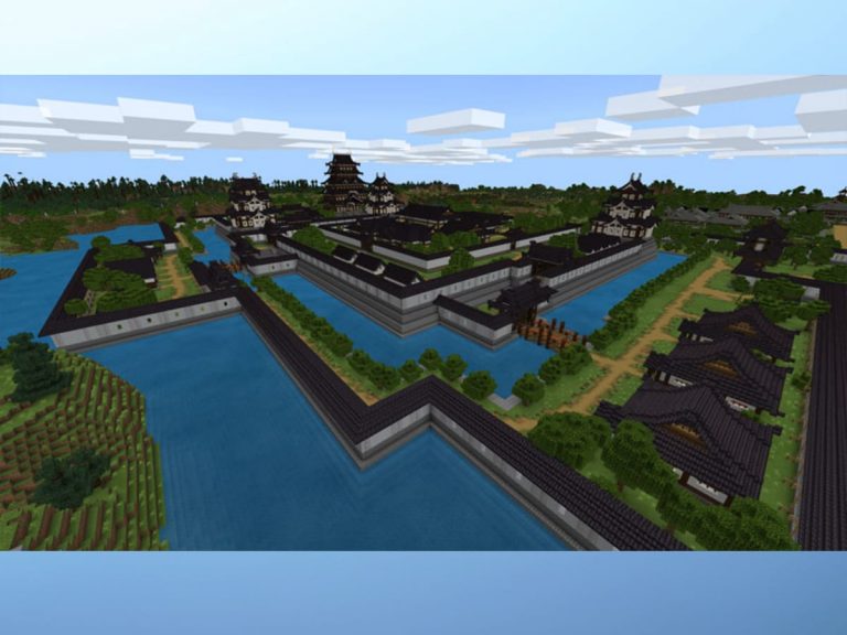Entire Japanese village is recreated in Minecraft with samurai houses and Bon dancing villagers