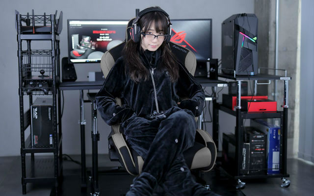 Japan’s New Ultimate Gaming Onesie Is Equipped For Every Situation
