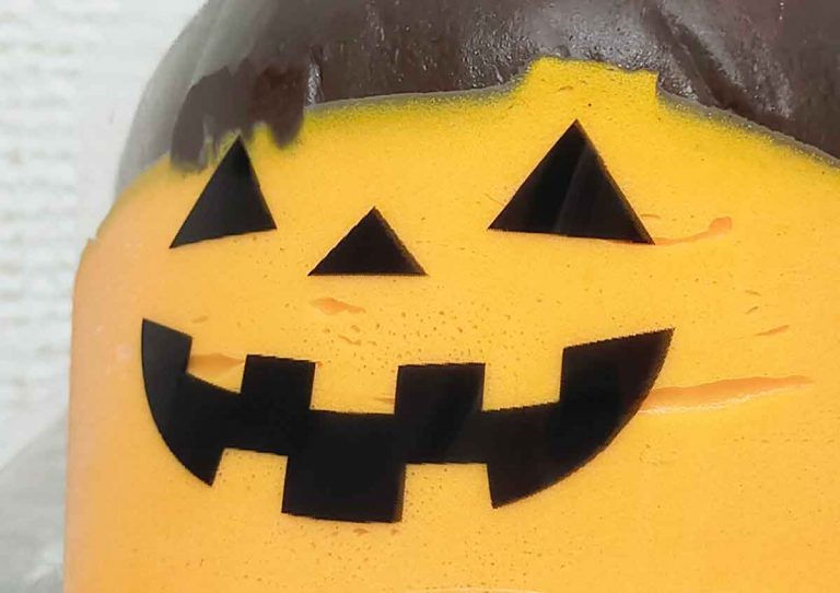 This pumpkin cream & almond Jack-o’-lantern maritozzo is a Halloween treat at 7-Eleven Japan
