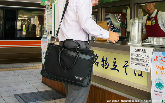 Soba Restaurant with Possibly the Narrowest Entrance in Japan Puzzles Twitter