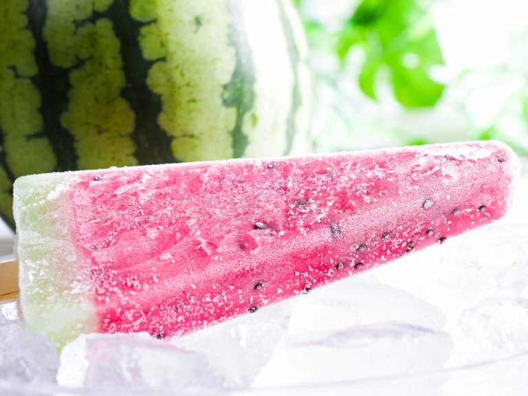 Japanese supermarket’s “fresh watermelon popsicle bar” is fresher than imagined