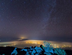 マウイ島の夜空のタイムラプス動画に感動　幻想的な世界！