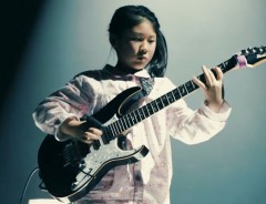 『リーサーX』に世界が注目　小学生にして圧倒的なギター演奏