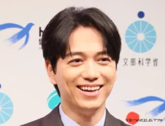 山崎育三郎、クールな外見とのギャップが話題 料理もバラエティも意外な実力