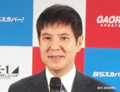 関根勤の写真